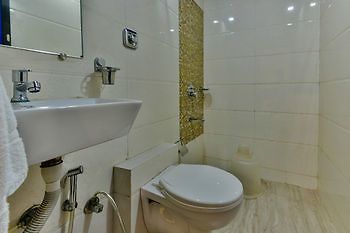 Hotel Garden Park Мумбаи Экстерьер фото